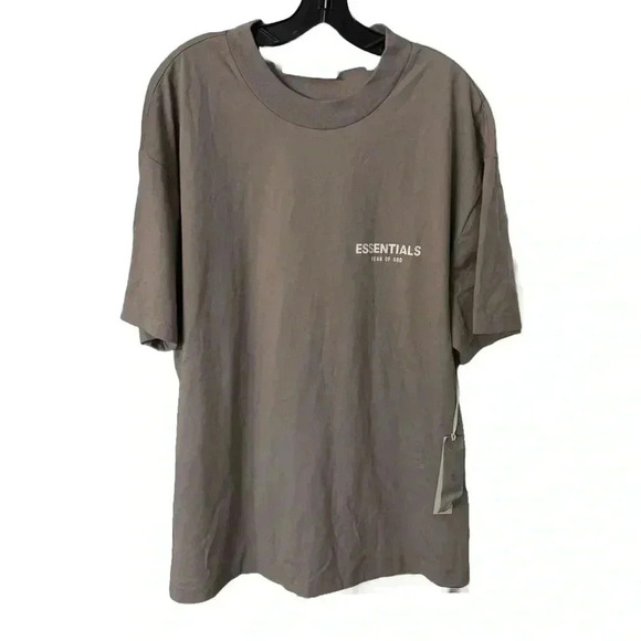 Fear of God Essentials Men’s T-shirt Desert Taupe Size Large NEW With Tags - Picture 1 of 11